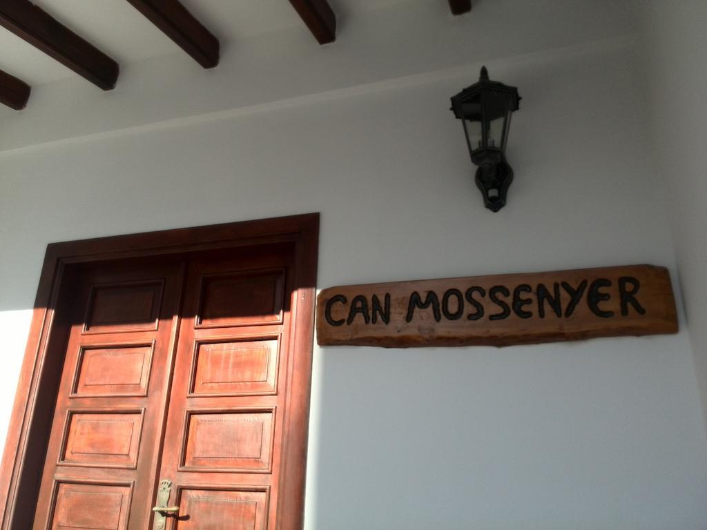Can Mossenyer San Antonio  Bilik gambar